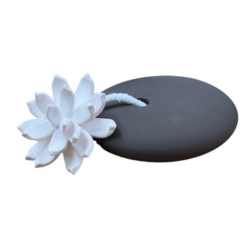 ANOQ - Duftzerstuber - aus Keramik mit Porzellanblume